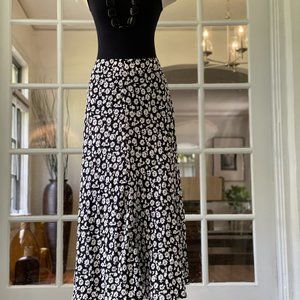 Skirt, Maxi, Zara, size L floral B&W